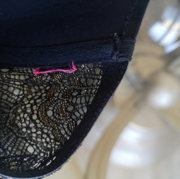 Beyond Sexy Lasenza Gel Front Clasp Push Up 32DD - Picture 4 of 4